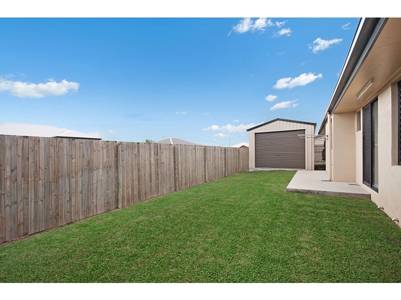 19 Dillon Street, Mount Louisa QLD 4814