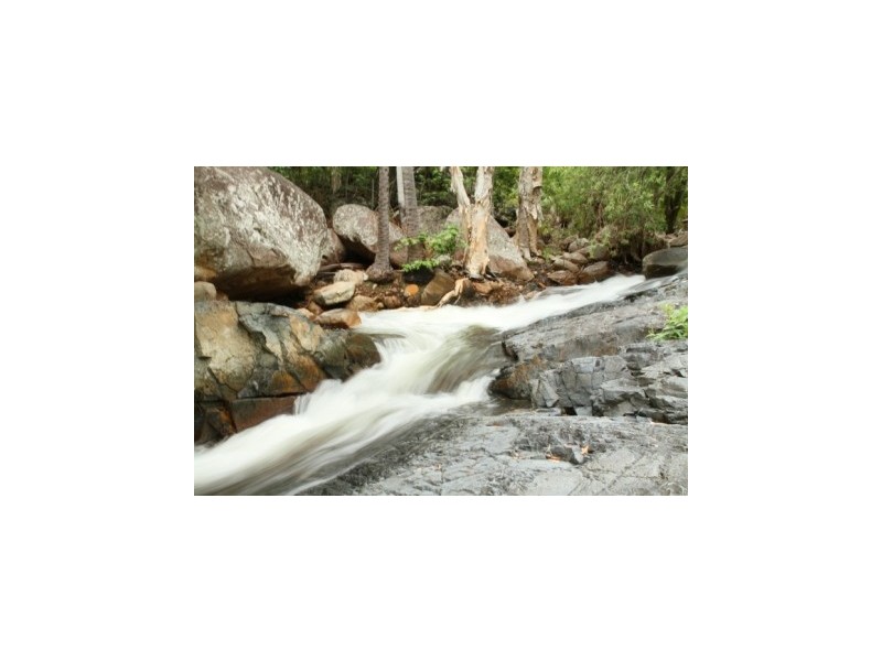 1046 Woodstock Giru Road, Mount Surround QLD 4809