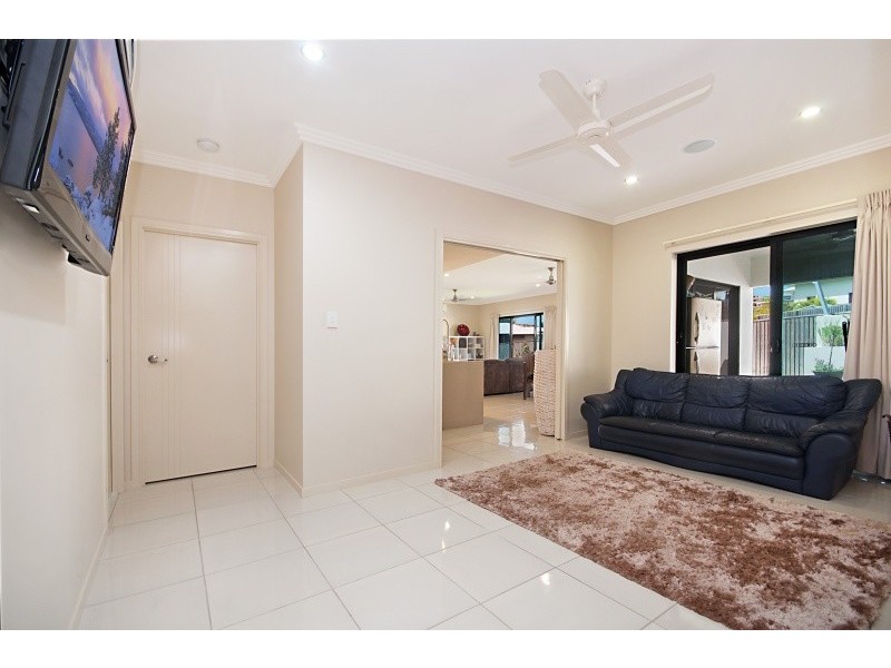 87 Shutehaven Circuit, Bushland Beach QLD 4818