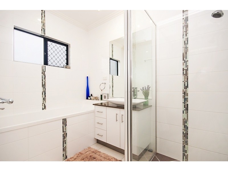 87 Shutehaven Circuit, Bushland Beach QLD 4818