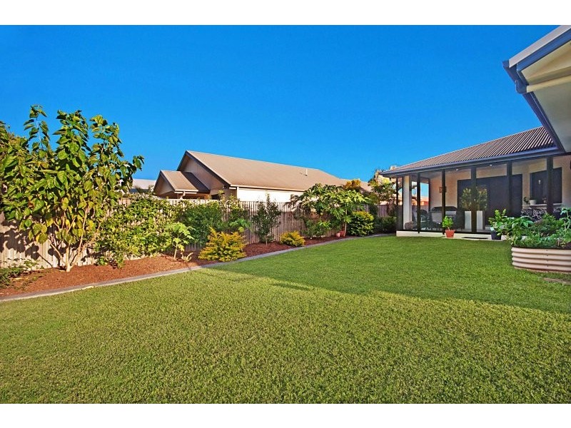 55 Woodwark Drive, Bushland Beach QLD 4818