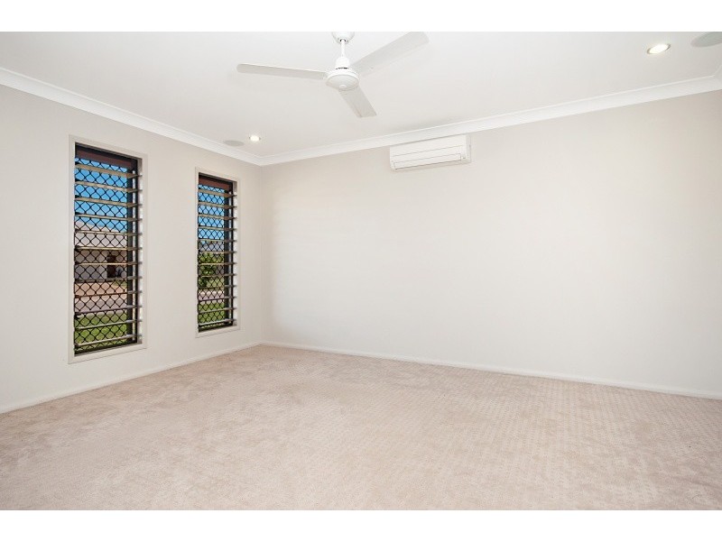 35 Kirrama Court, Bushland Beach QLD 4818