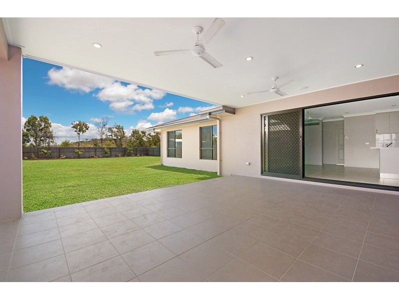 35 Kirrama Court, Bushland Beach QLD 4818
