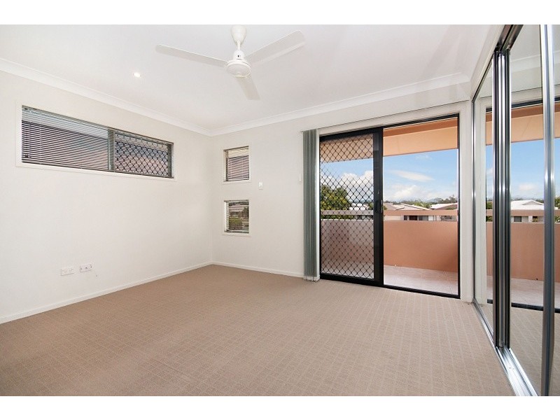 10 Laurie Motti Parade, Kirwan QLD 4817