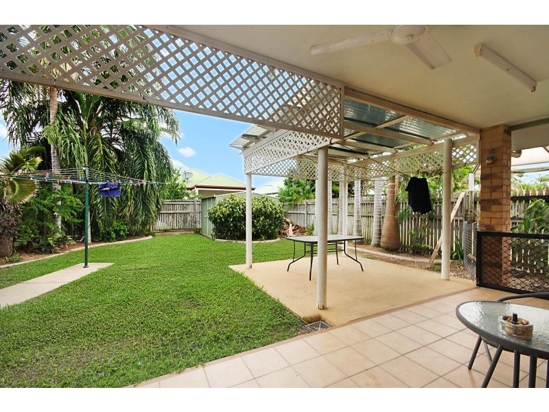 5 Crown Court, Kirwan QLD 4817