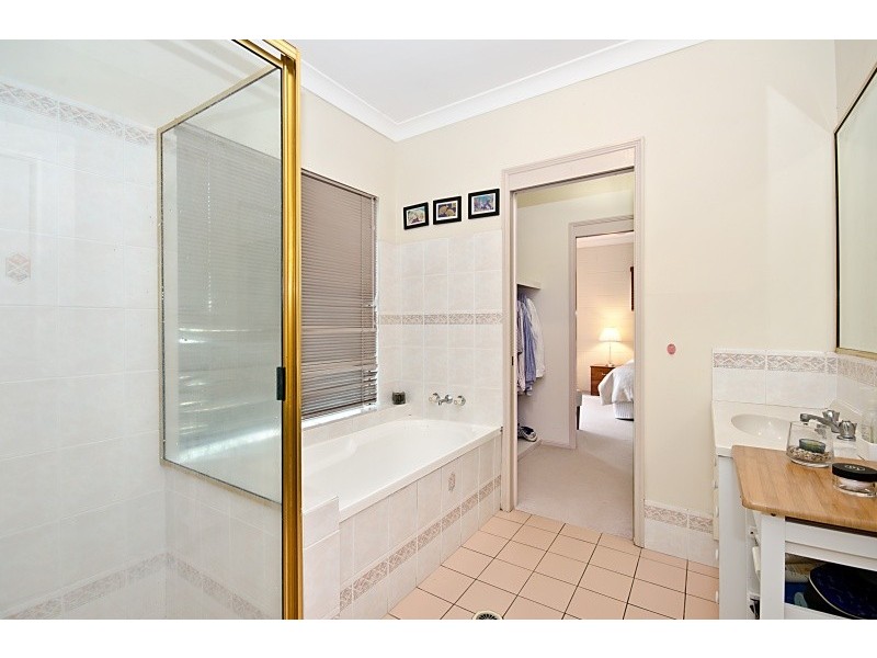 70 Eureka Crescent, Kirwan QLD 4817