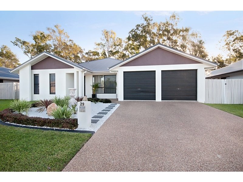 29 Eshelby Street, Bushland Beach QLD 4818