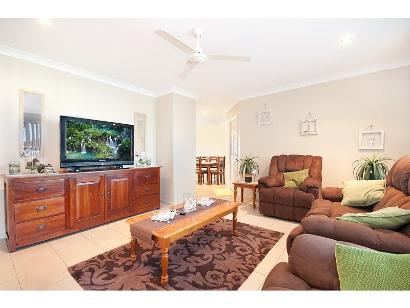 29 Eshelby Street, Bushland Beach QLD 4818