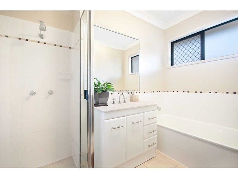 29 Eshelby Street, Bushland Beach QLD 4818