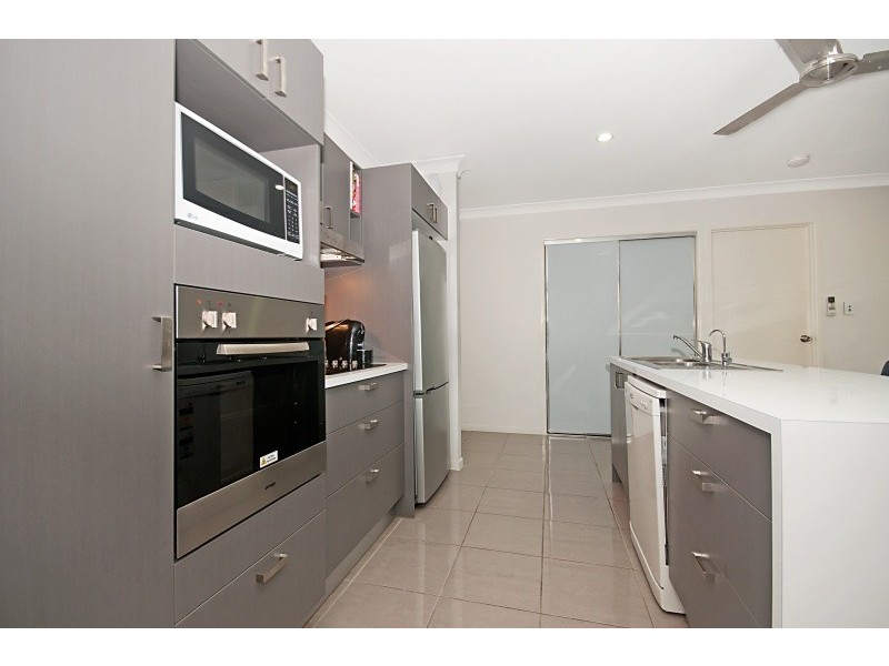 10 Atwood Street, Mount Low QLD 4818