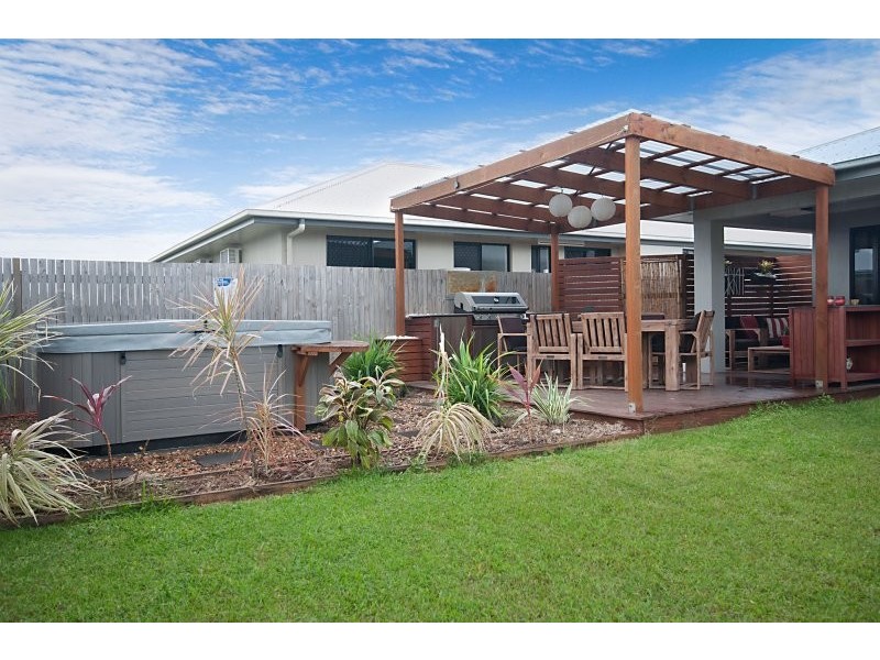 10 Atwood Street, Mount Low QLD 4818