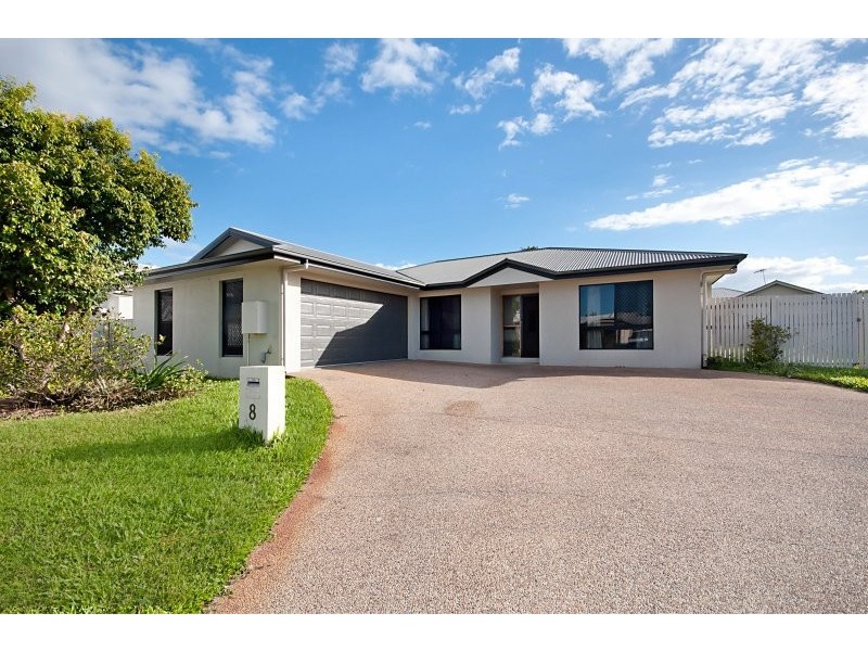 8 Bronte Court, Bushland Beach QLD 4818