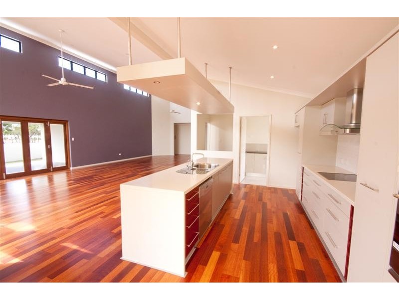 2 Goicoechea Drive, Bushland Beach QLD 4818