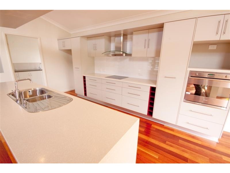 2 Goicoechea Drive, Bushland Beach QLD 4818