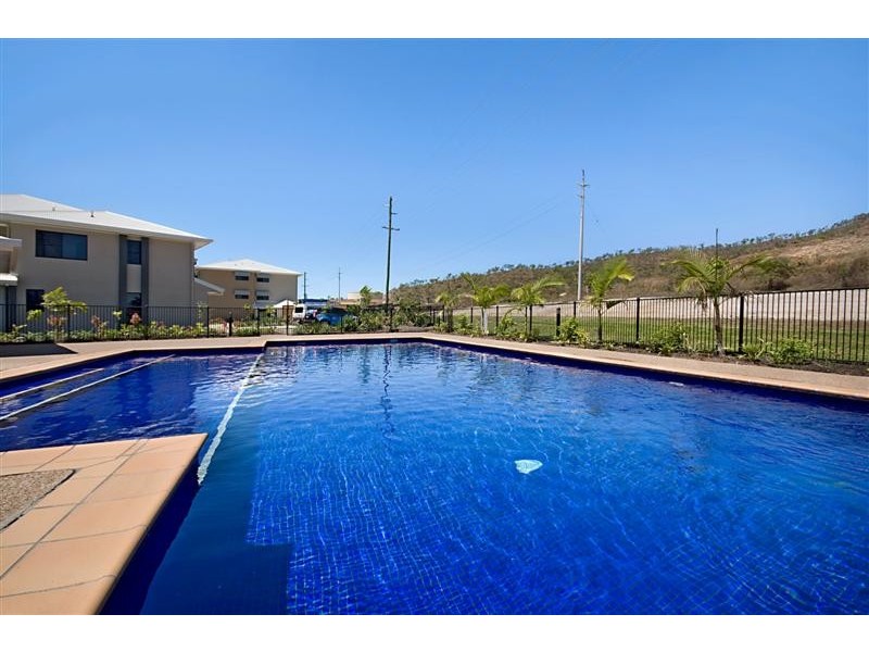 17/321 Angus Smith Drive, Douglas QLD 4814