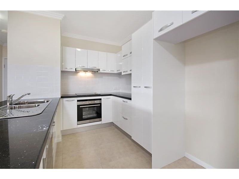 17/321 Angus Smith Drive, Douglas QLD 4814