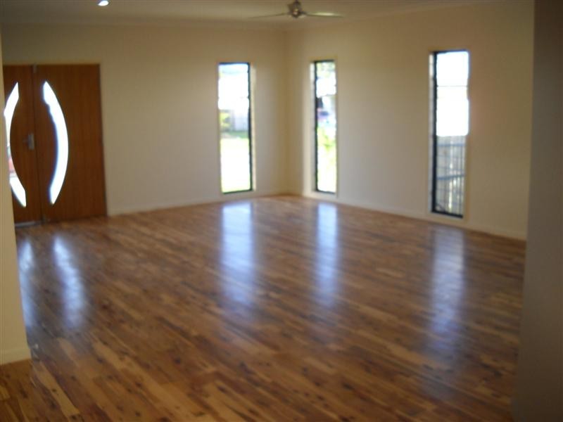 14 Wattlebird Avenue, Kelso QLD 4815