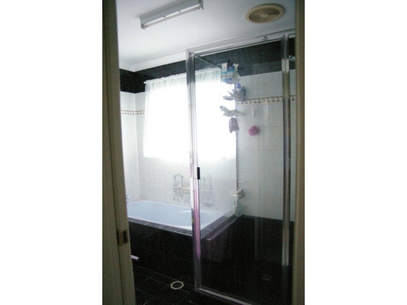 9 Biraldo Court, Burdell QLD 4818