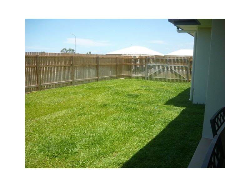 98A Daintree Drive, Bushland Beach QLD 4818