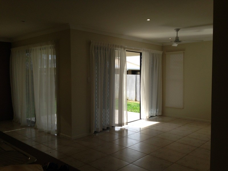 22 Blue Wren Drive, Kelso QLD 4815