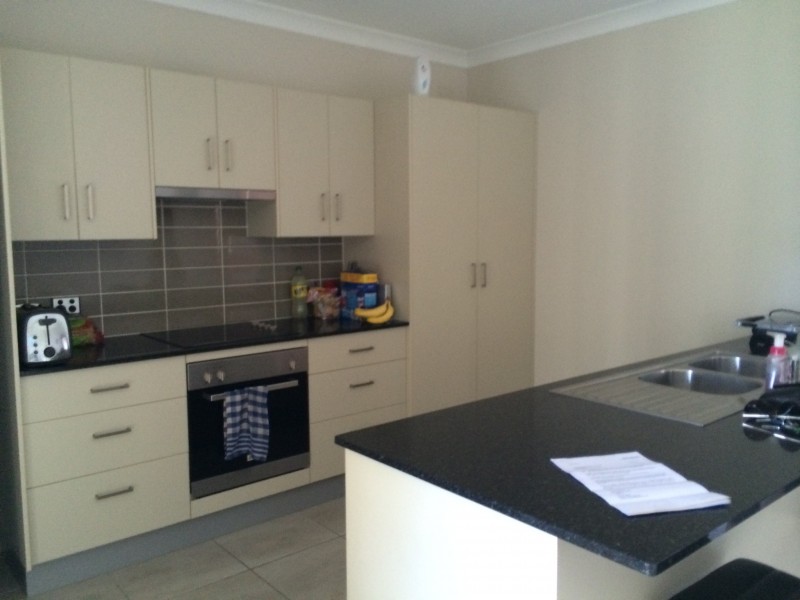 13 Nova Street, Mount Low QLD 4818