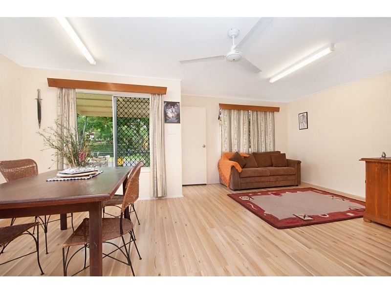 11 Yut Fay Ave, Kelso QLD 4815