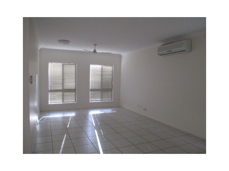 9 Strathburn St, Mount Louisa QLD 4814