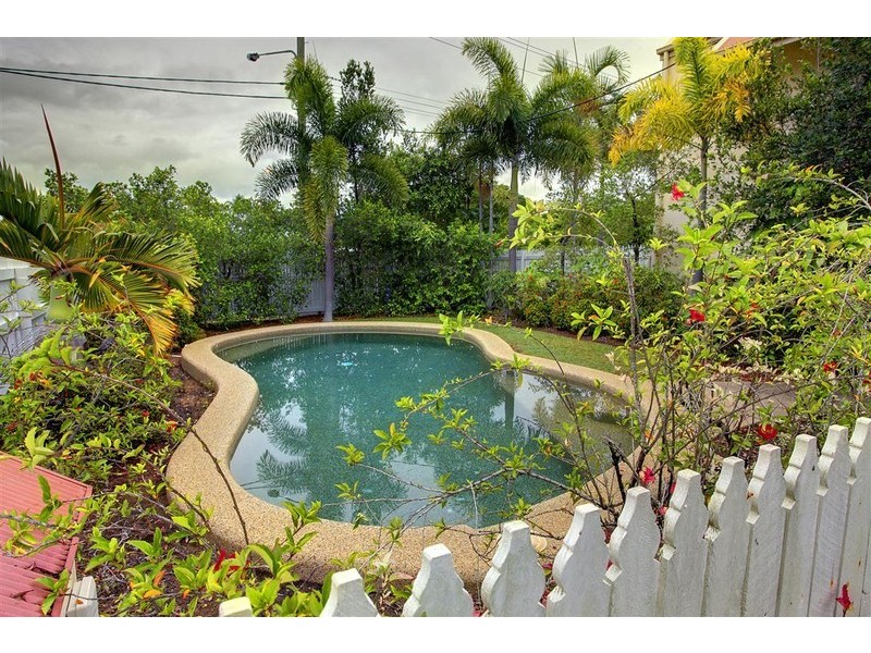 8/103 Harold St, West End QLD 4810