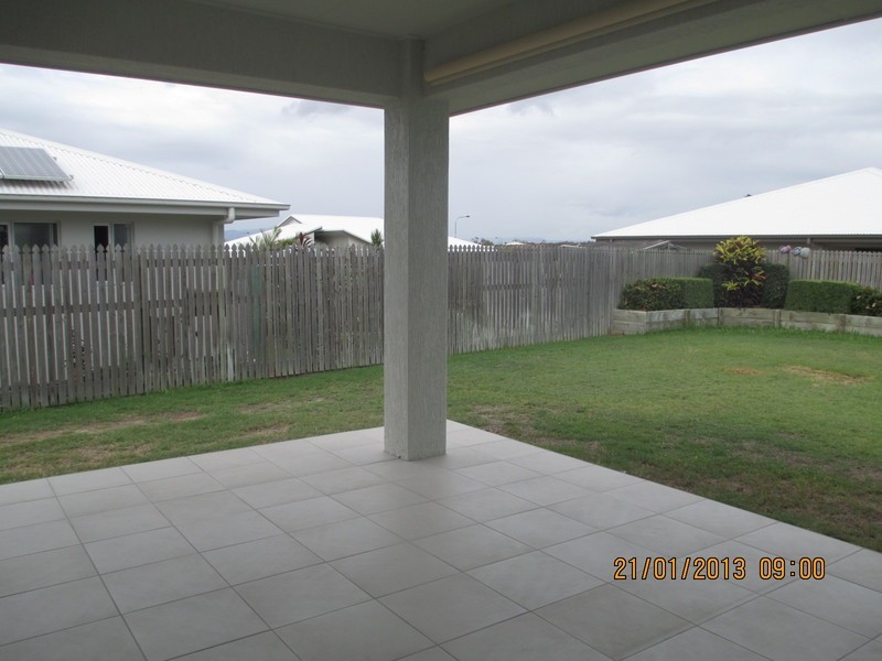 66 Hasty St, Mount Louisa QLD 4814