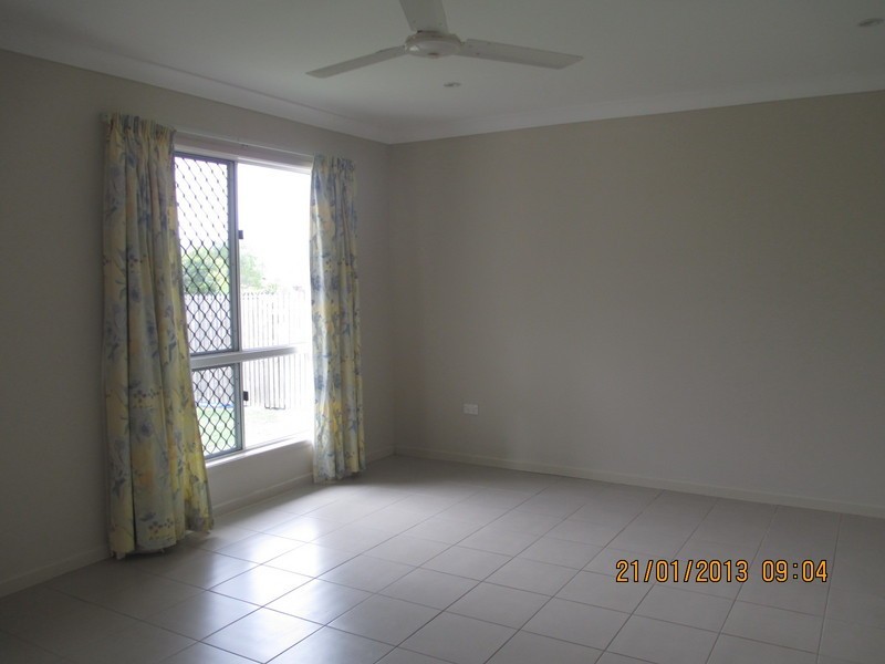 66 Hasty St, Mount Louisa QLD 4814