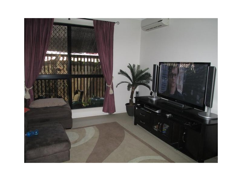 48 Donostia Cres, Bushland Beach QLD 4818