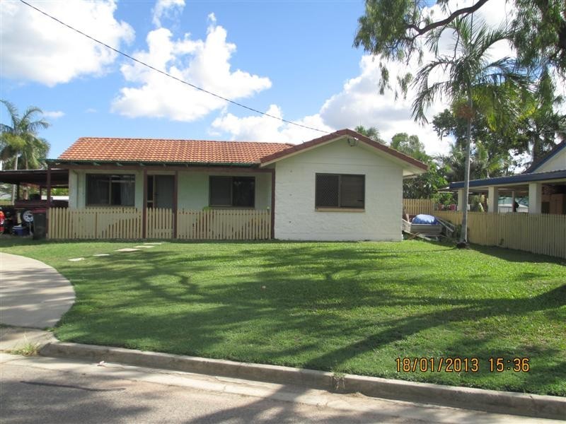 13 Naples Crt, Kelso QLD 4815