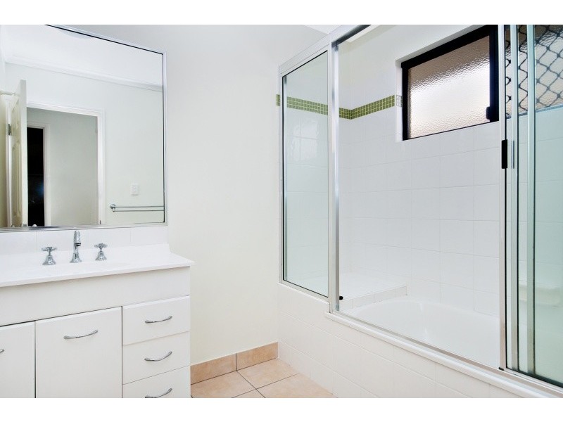 9 Bel Air Ave, Kirwan QLD 4817