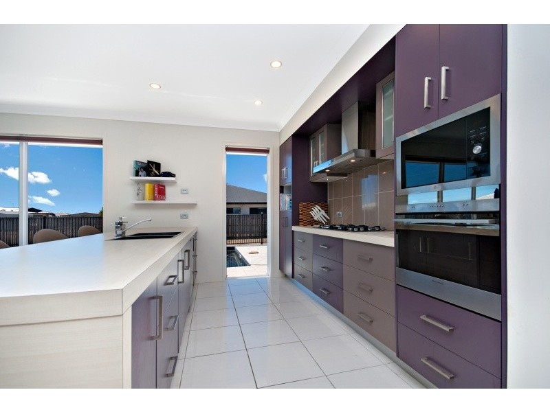 42 Shoalmarra Drive, Mount Low QLD 4818