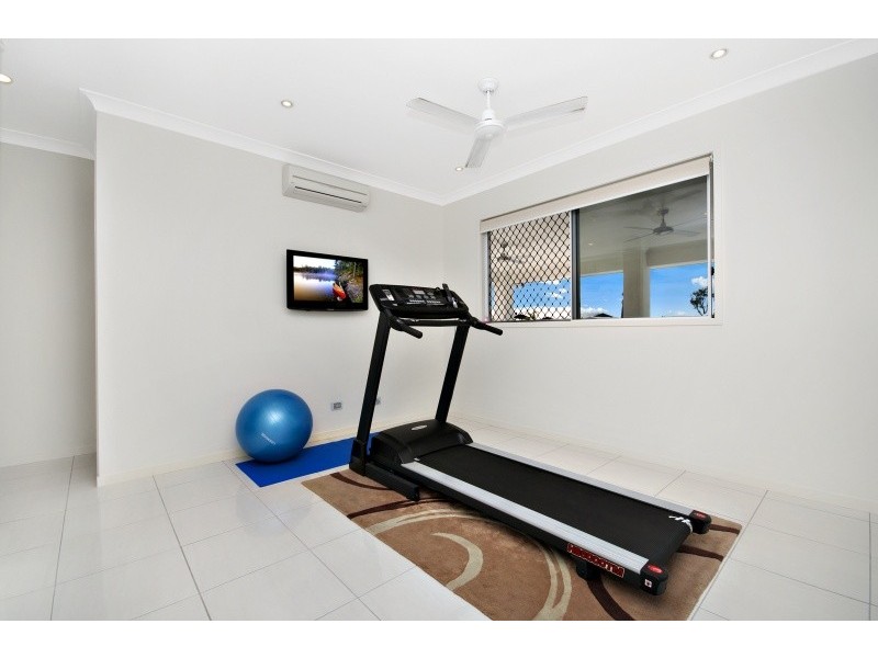 42 Shoalmarra Drive, Mount Low QLD 4818