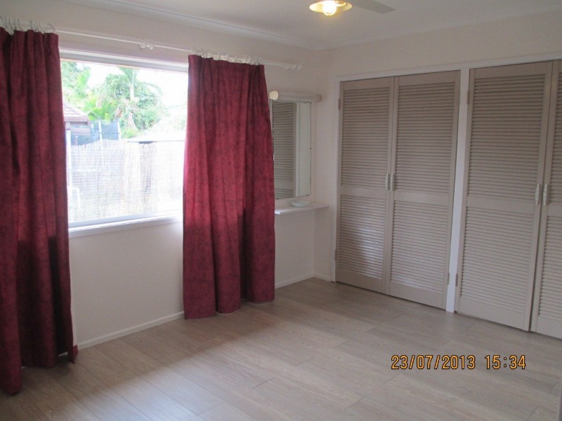 17 Rossiter Street, Cranbrook QLD 4814