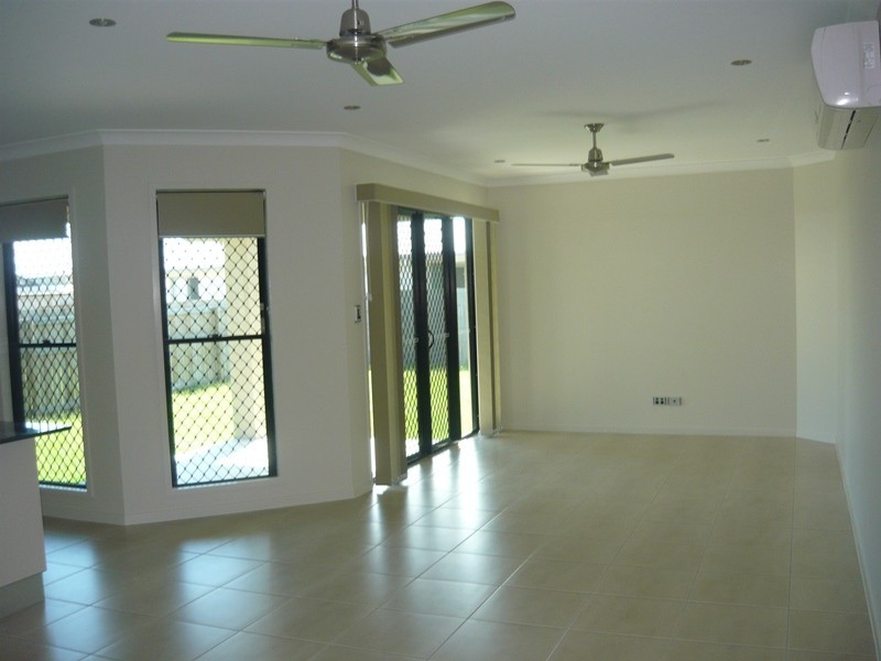 6 Atwood St, Mount Low QLD 4818