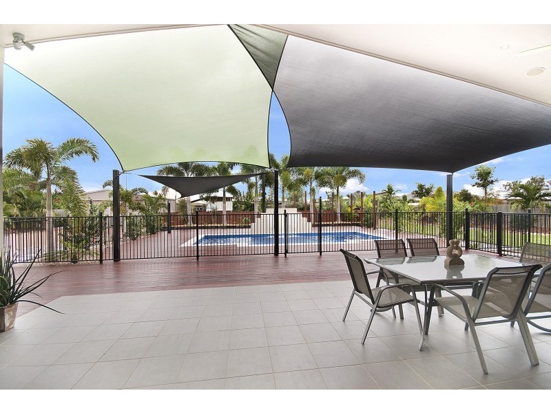 13 Wongabel Court, Mount Low QLD 4818