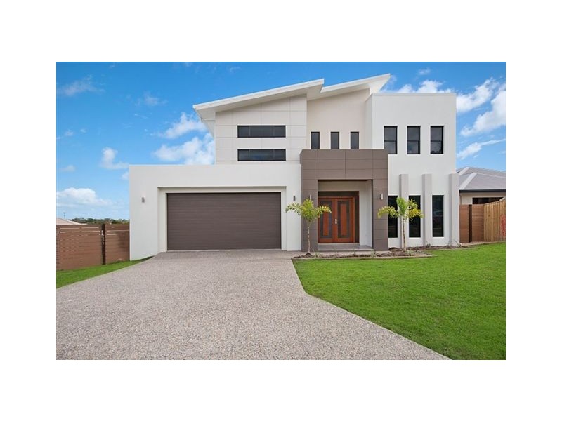 7 Yanooa Court, Bushland Beach QLD 4818