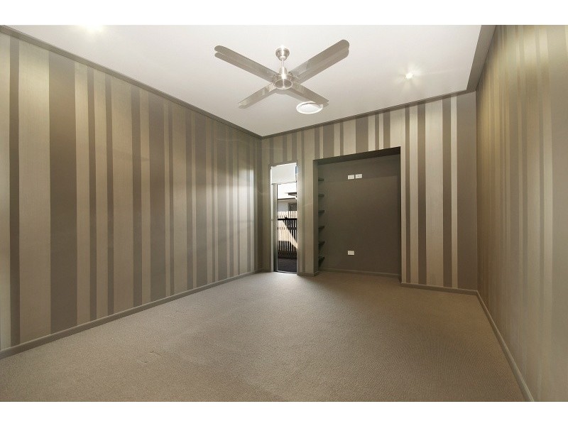 19 Apple Gum Avenue, Mount Low QLD 4818