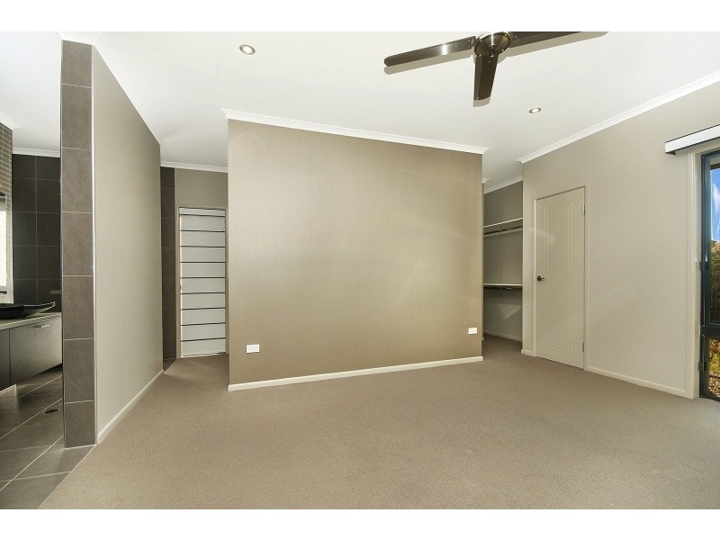 19 Apple Gum Avenue, Mount Low QLD 4818