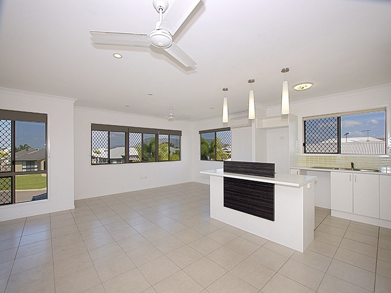 7 Carholm Court, Kirwan QLD 4817