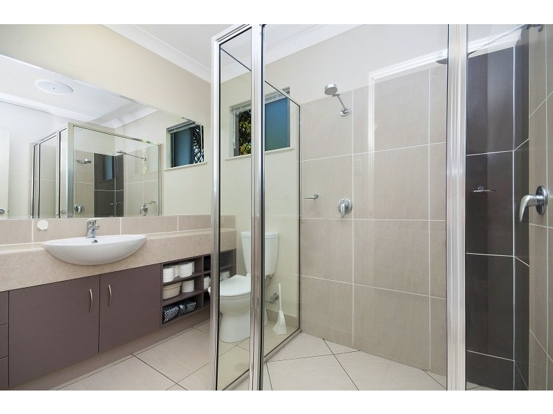 8 Balladonia Avenue, Mount Low QLD 4818