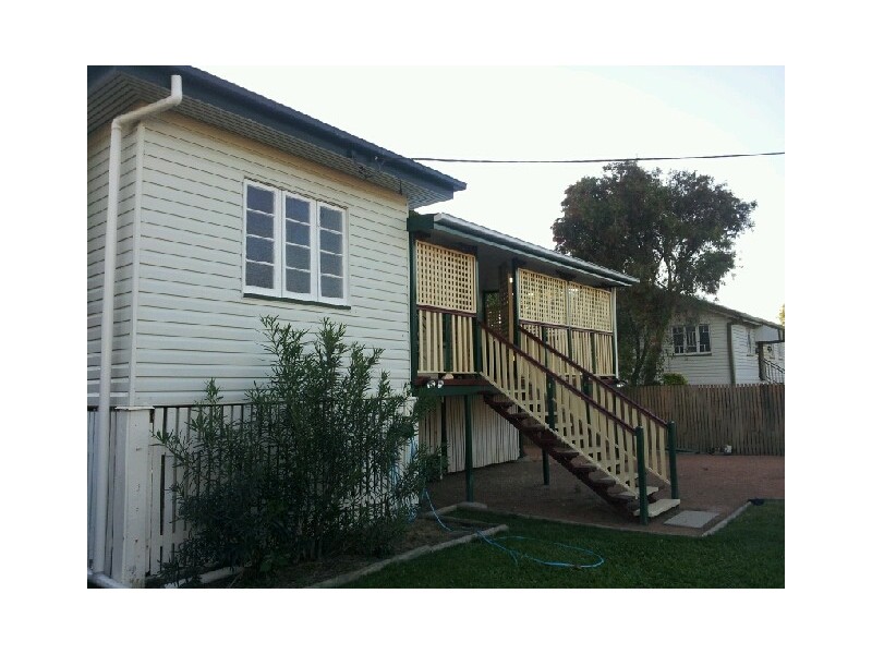 62 Twelfth Avenue, Railway Estate QLD 4810