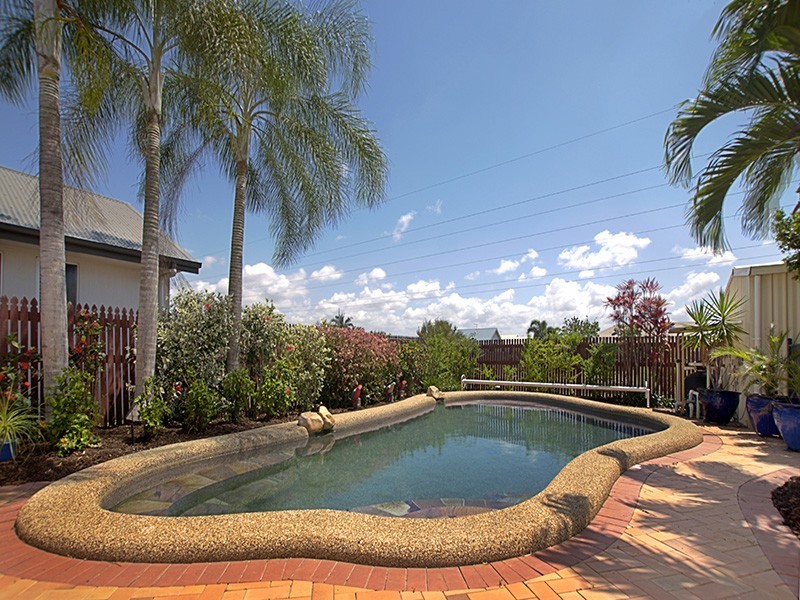 13 Concord Crescent, Kirwan QLD 4817