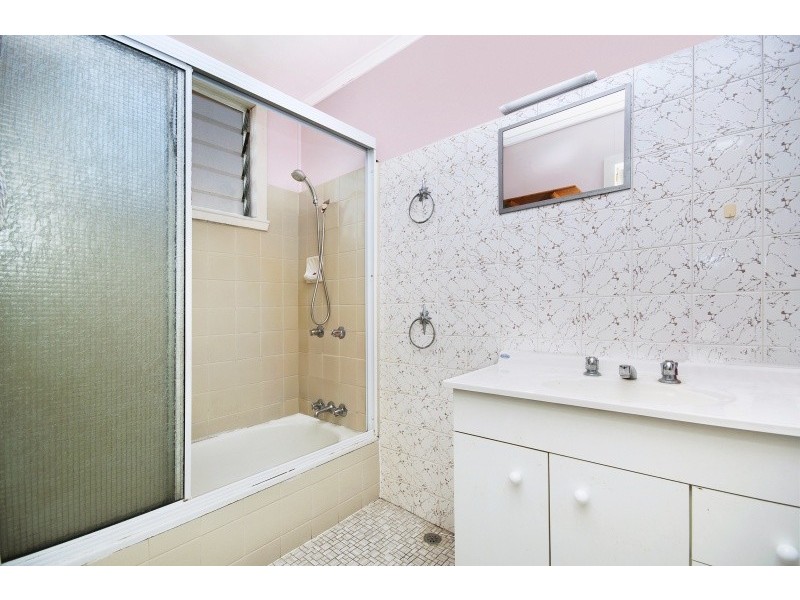 1/219 Charles Street, Heatley QLD 4814