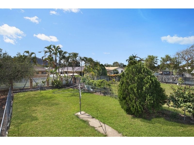 1/219 Charles Street, Heatley QLD 4814