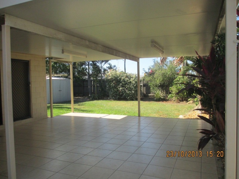 17 Saxby Crescent, Mount Louisa QLD 4814