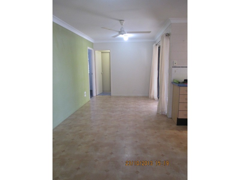 17 Saxby Crescent, Mount Louisa QLD 4814