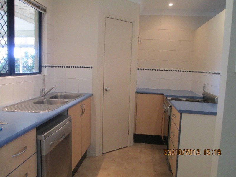 17 Saxby Crescent, Mount Louisa QLD 4814